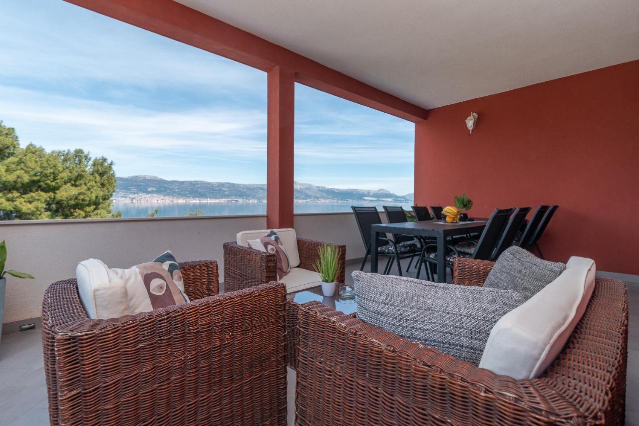 Holiday Villa Nostra Трогир Екстериор снимка